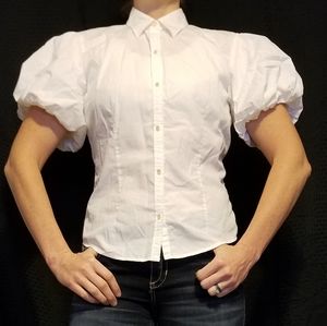 White button up oxford shirt with puff sleeve